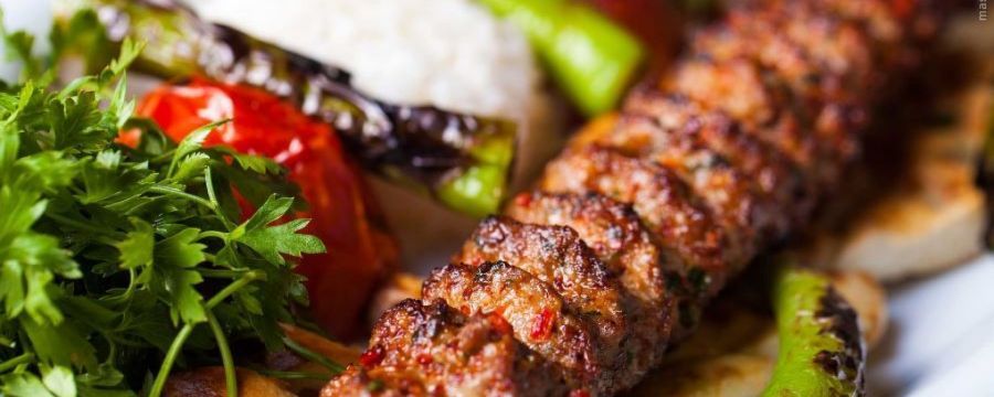 چگونه کباب کوبیده حرفهای درست کنیم؟ راز طعم رستورانی
