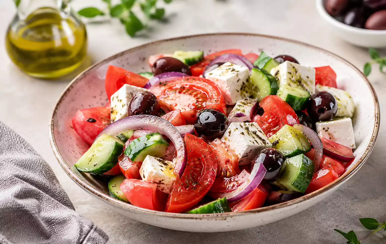 سالاد یونانی (Greek Salad).webp